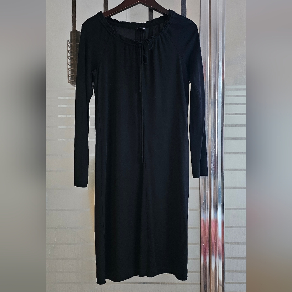 Club Monaco Elegant Black Long Sleeve Dress